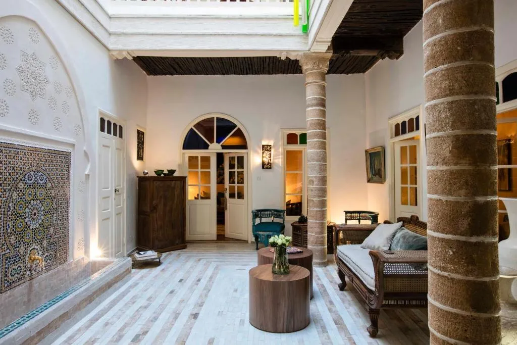 Riad Emotion 01